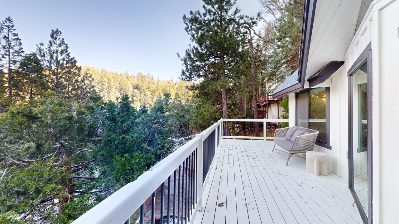 Photo of Patio Balcony in Blue Jay