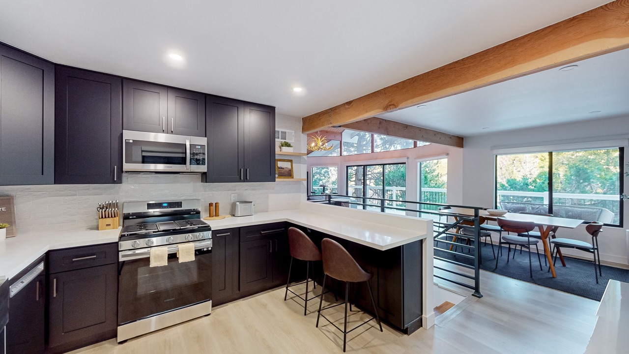 Photo of Kitchen in Blue Jay