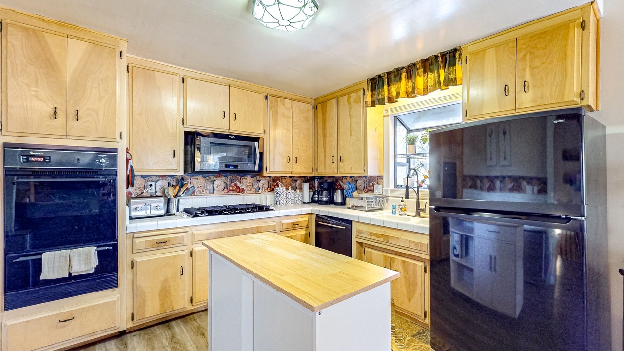 Photo of Kitchen in Crestline