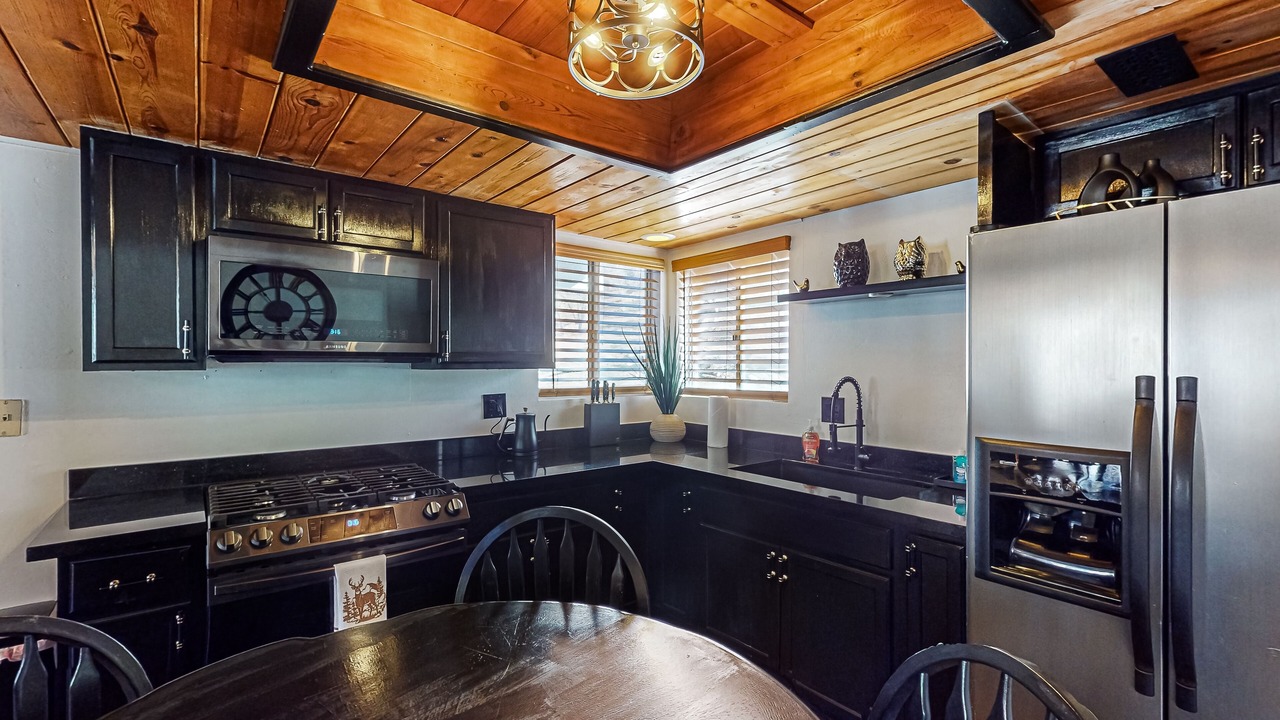 Photo of Kitchen in Arrowbear Lake