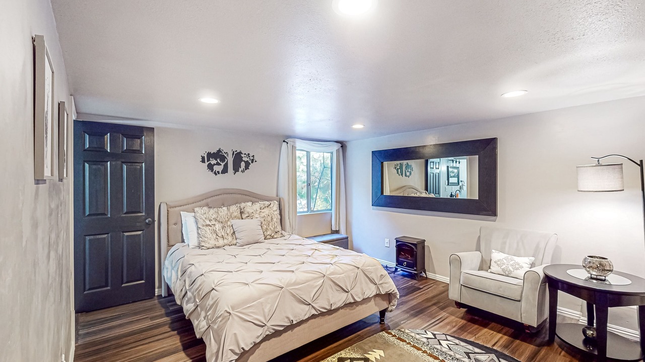 Photo of Bedroom in Arrowbear Lake