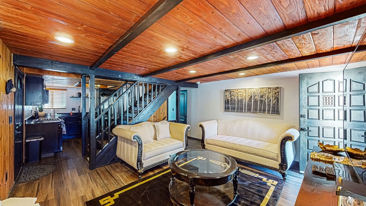 Photo of Livingroom in Arrowbear Lake