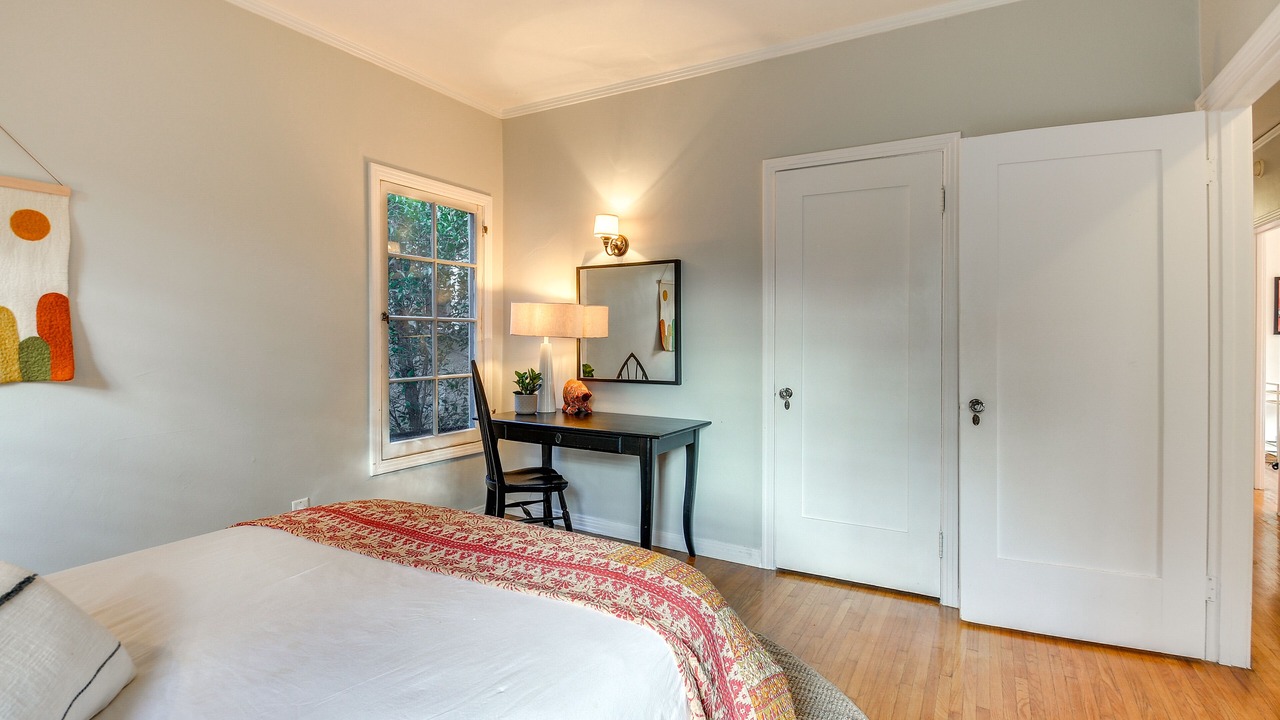 Photo of Bedroom in Mid-Wilshire