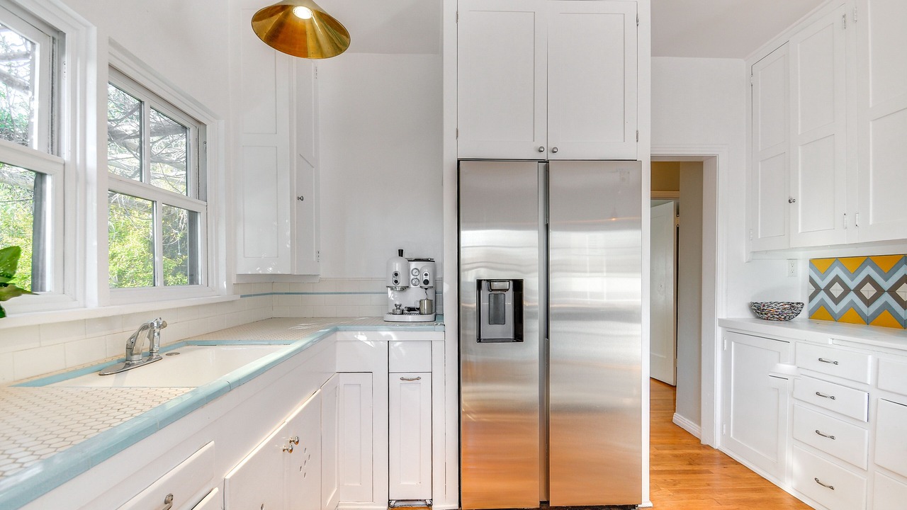 Photo of Kitchen in Mid-Wilshire