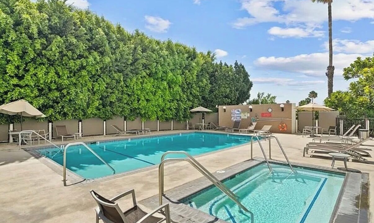 Photo of Outdoor in Hollywood Hills