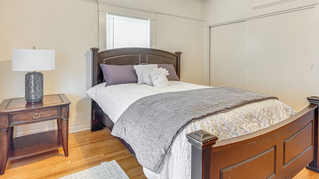 Photo of Bedroom in Downtown Los Angeles