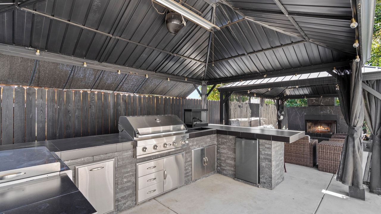 Photo of Patio Balcony in Westmont
