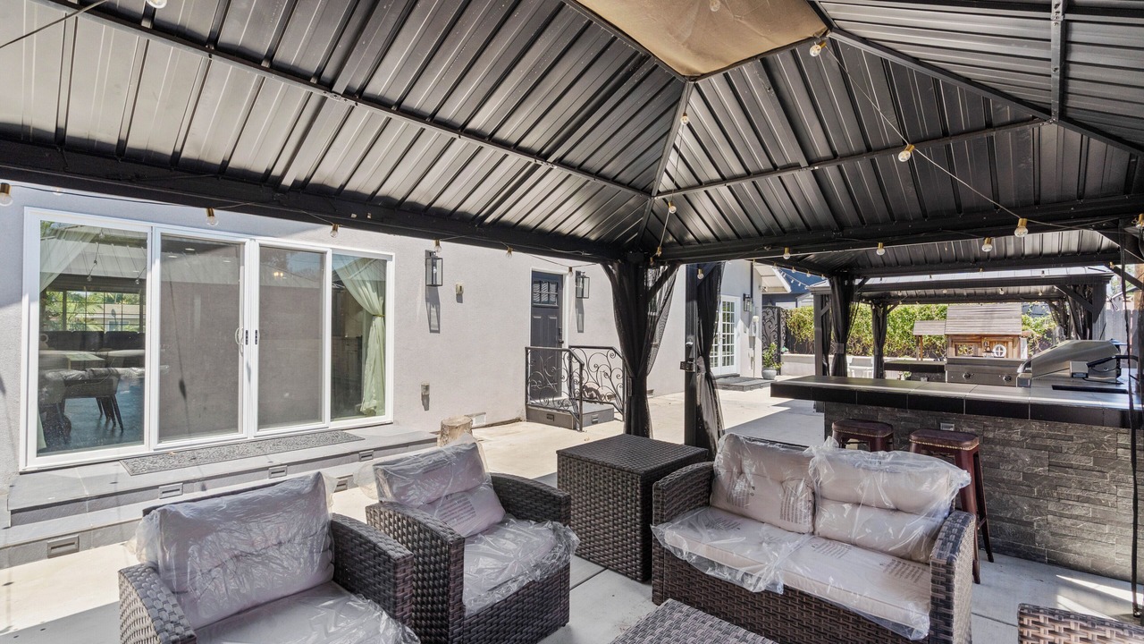 Photo of Patio Balcony in Westmont
