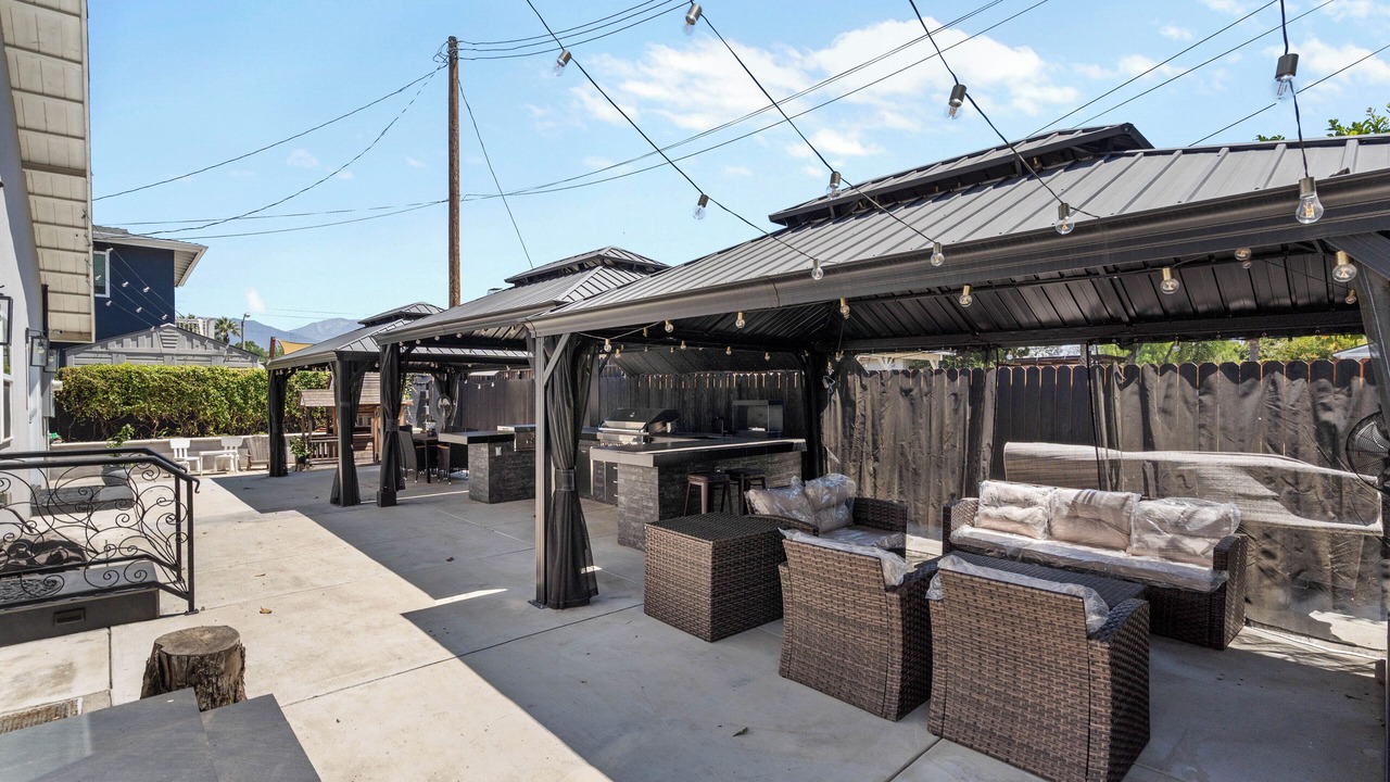 Photo of Patio Balcony in Westmont