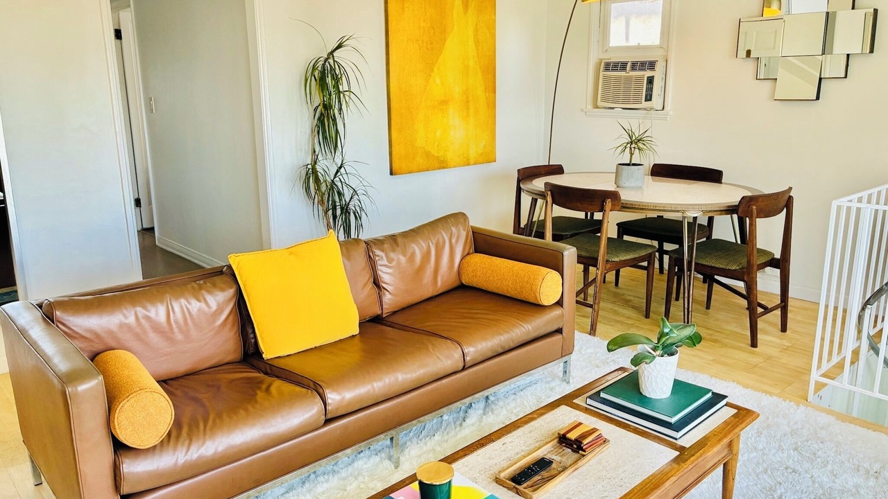 Photo of Livingroom in Silver Lake