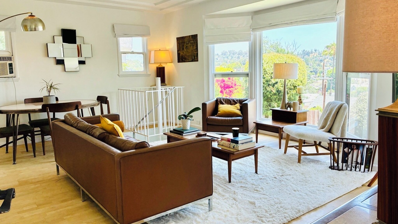 Photo of Livingroom in Silver Lake