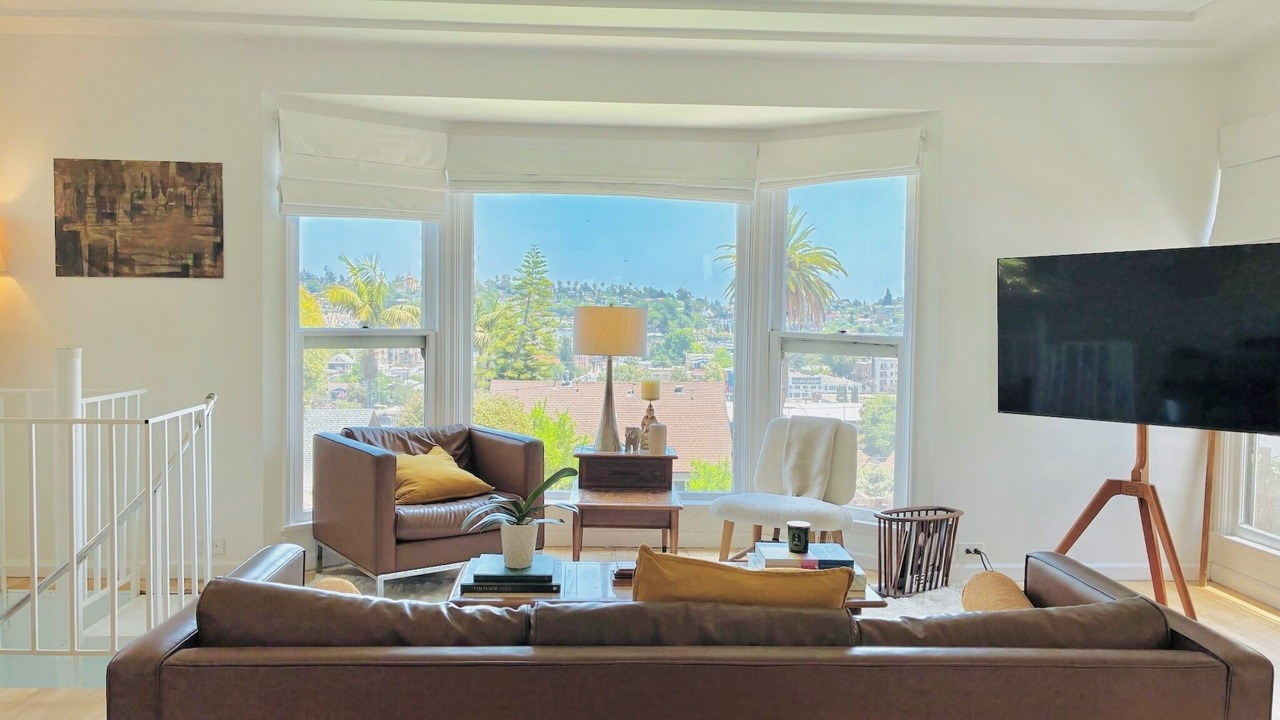 Photo of Livingroom in Silver Lake