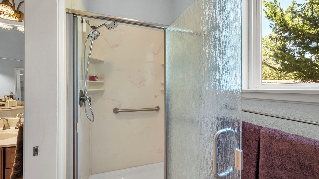 Photo of Bathroom in Groveland