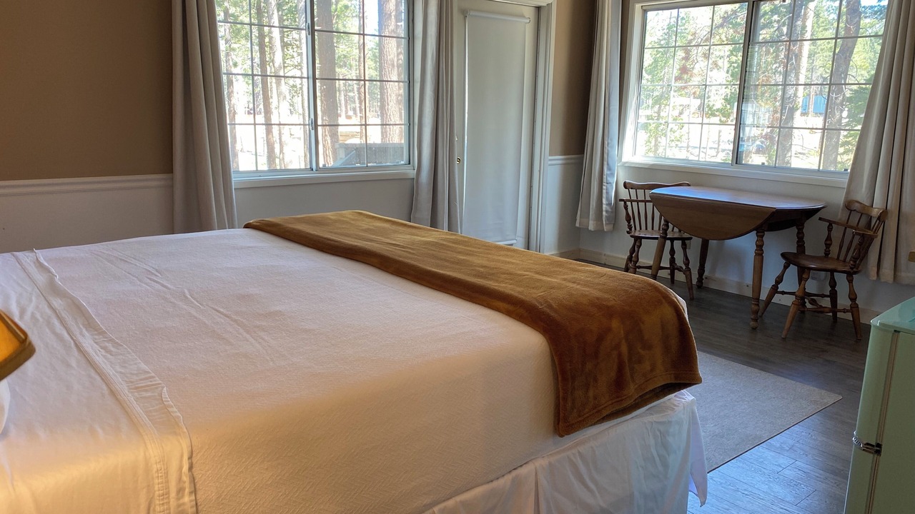 Photo of Bedroom in Mammoth Lakes
