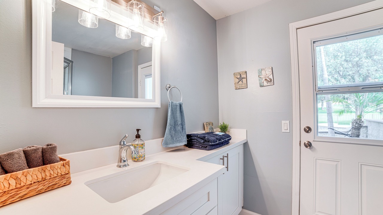 Photo of Bathroom in Corona