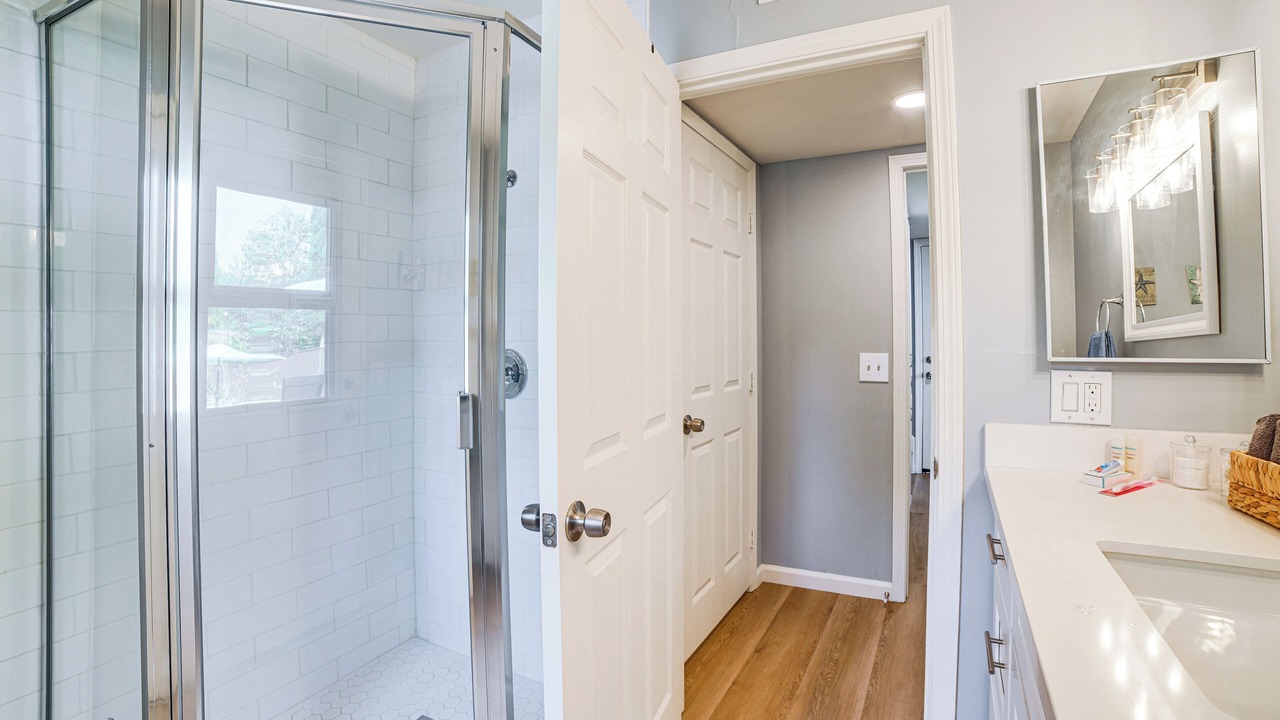 Photo of Bathroom in Corona