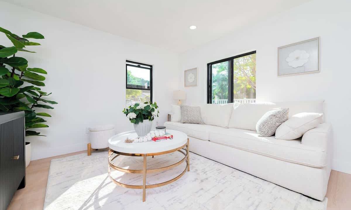 Photo of Livingroom in Yorba Linda