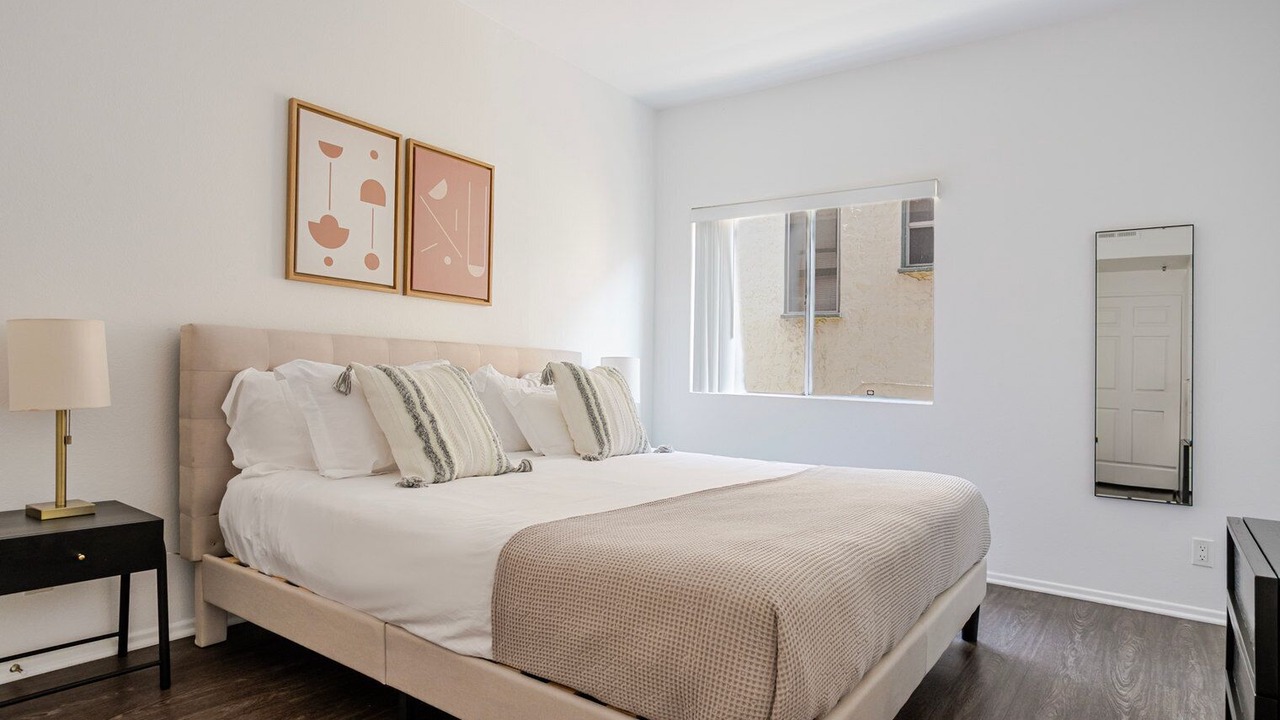 Photo of Bedroom in La Brea