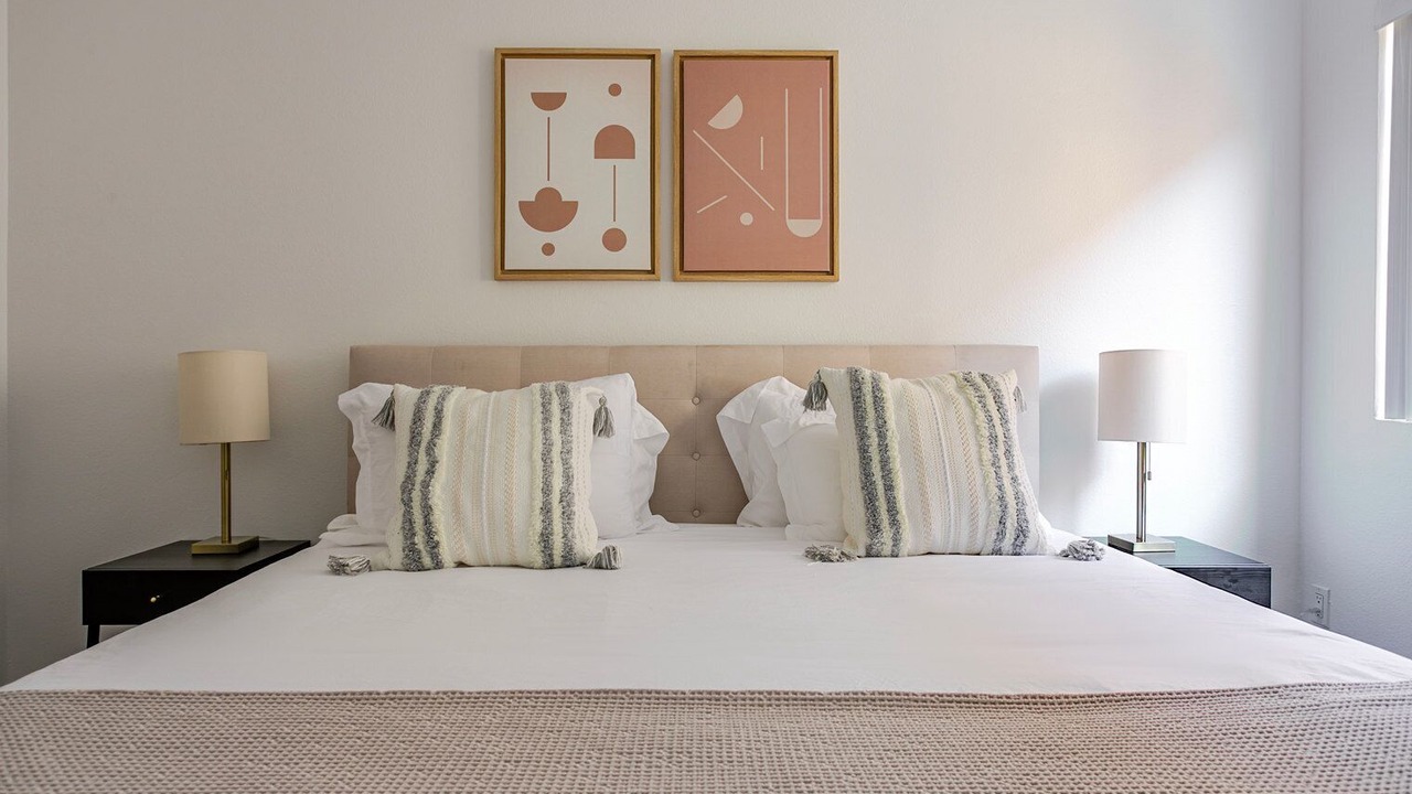 Photo of Bedroom in La Brea
