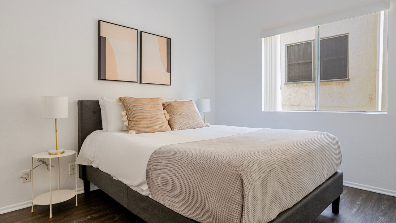 Photo of Bedroom in La Brea