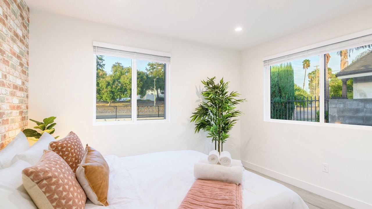 Photo of Bedroom in Canoga Park