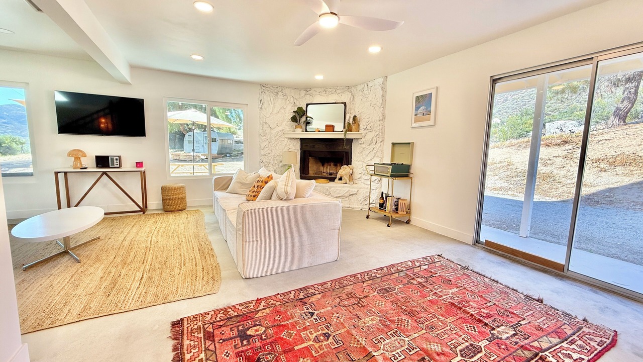 Photo of Livingroom in Hemet