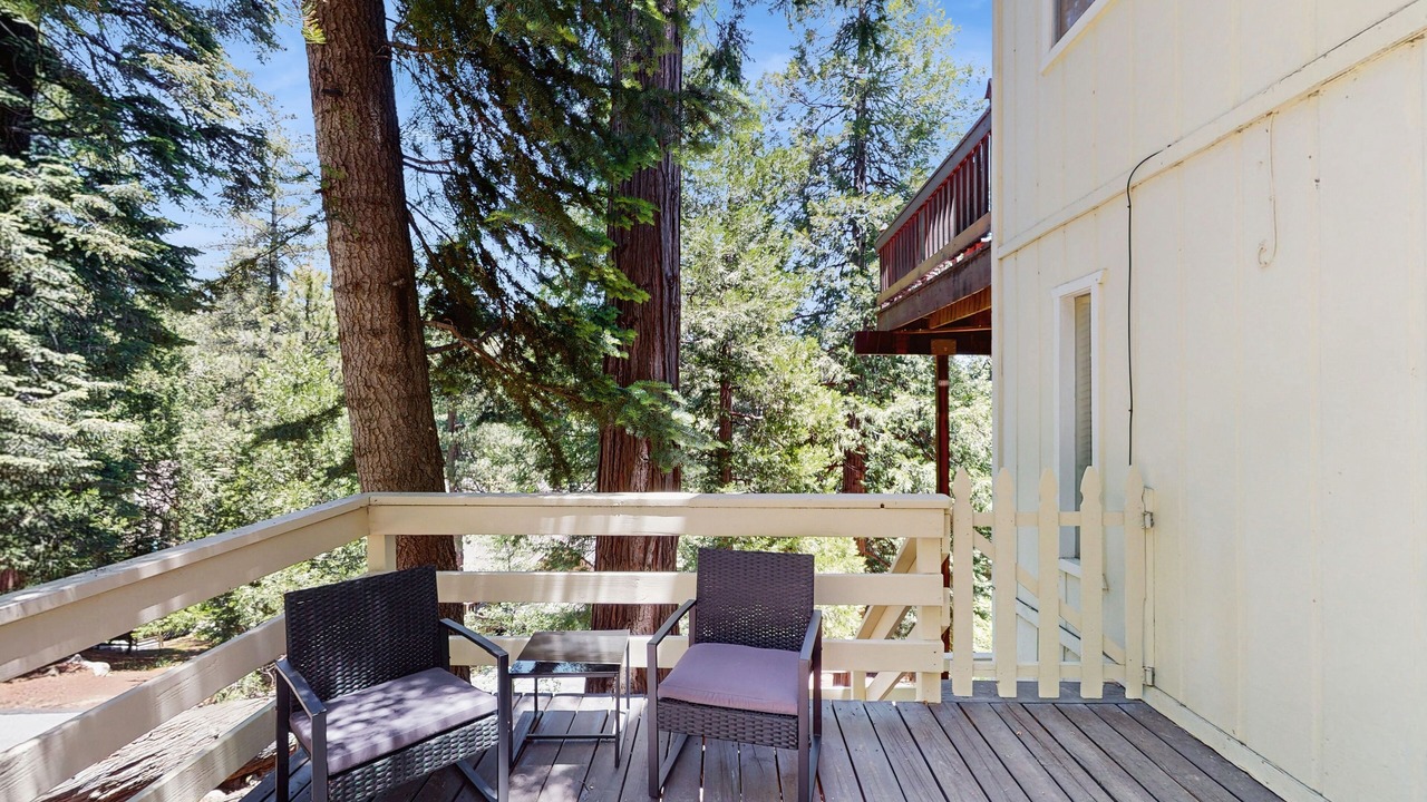 Photo of Patio Balcony in Blue Jay