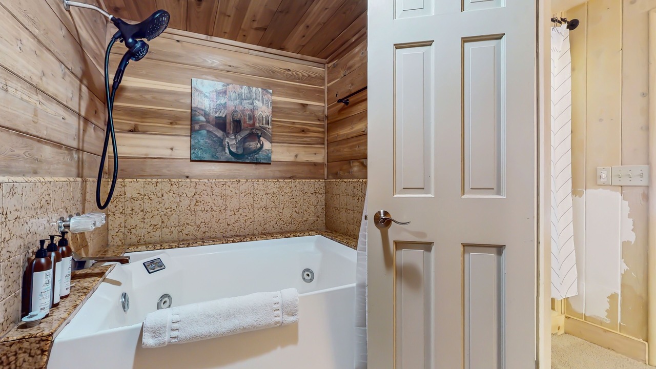 Photo of Bathroom in Blue Jay