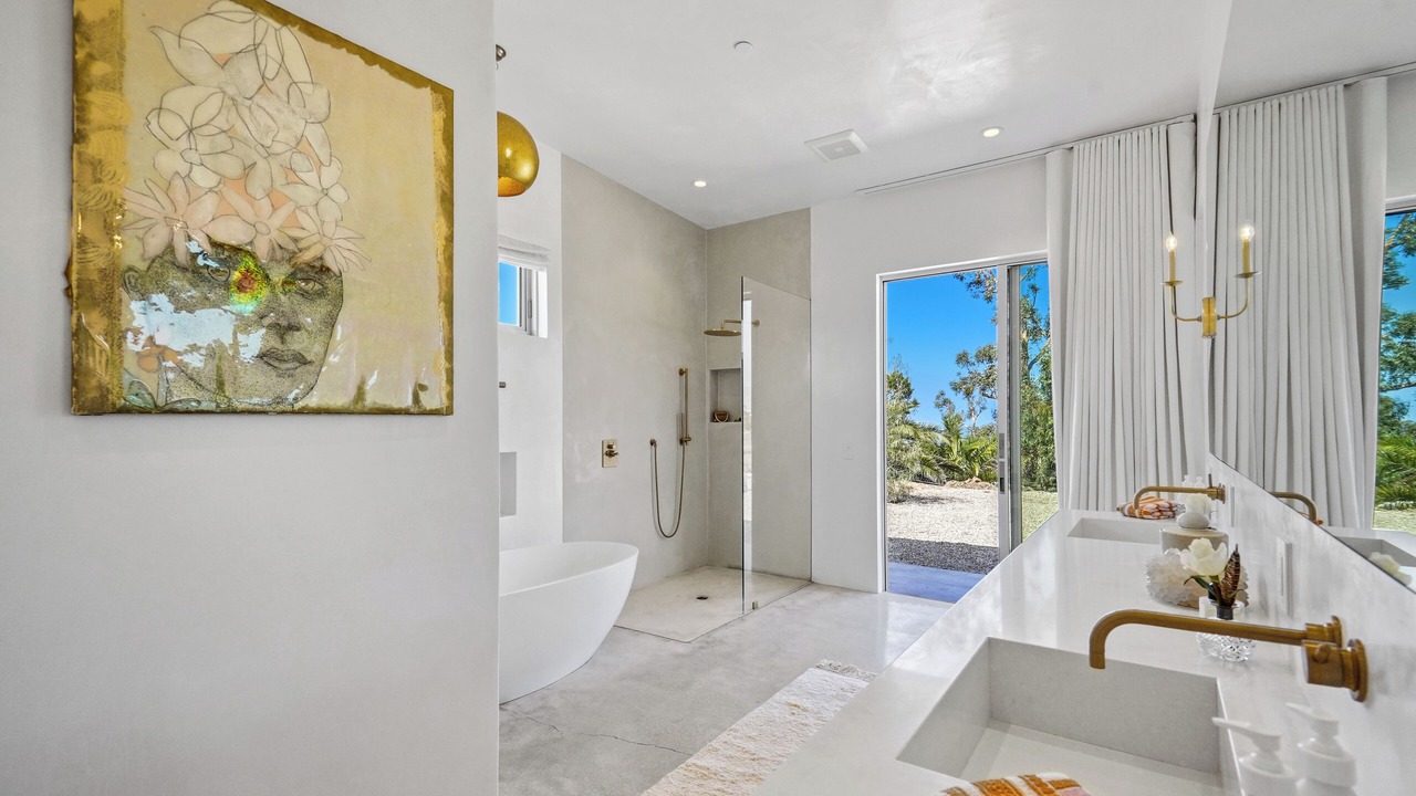 Photo of Bathroom in Western Malibu