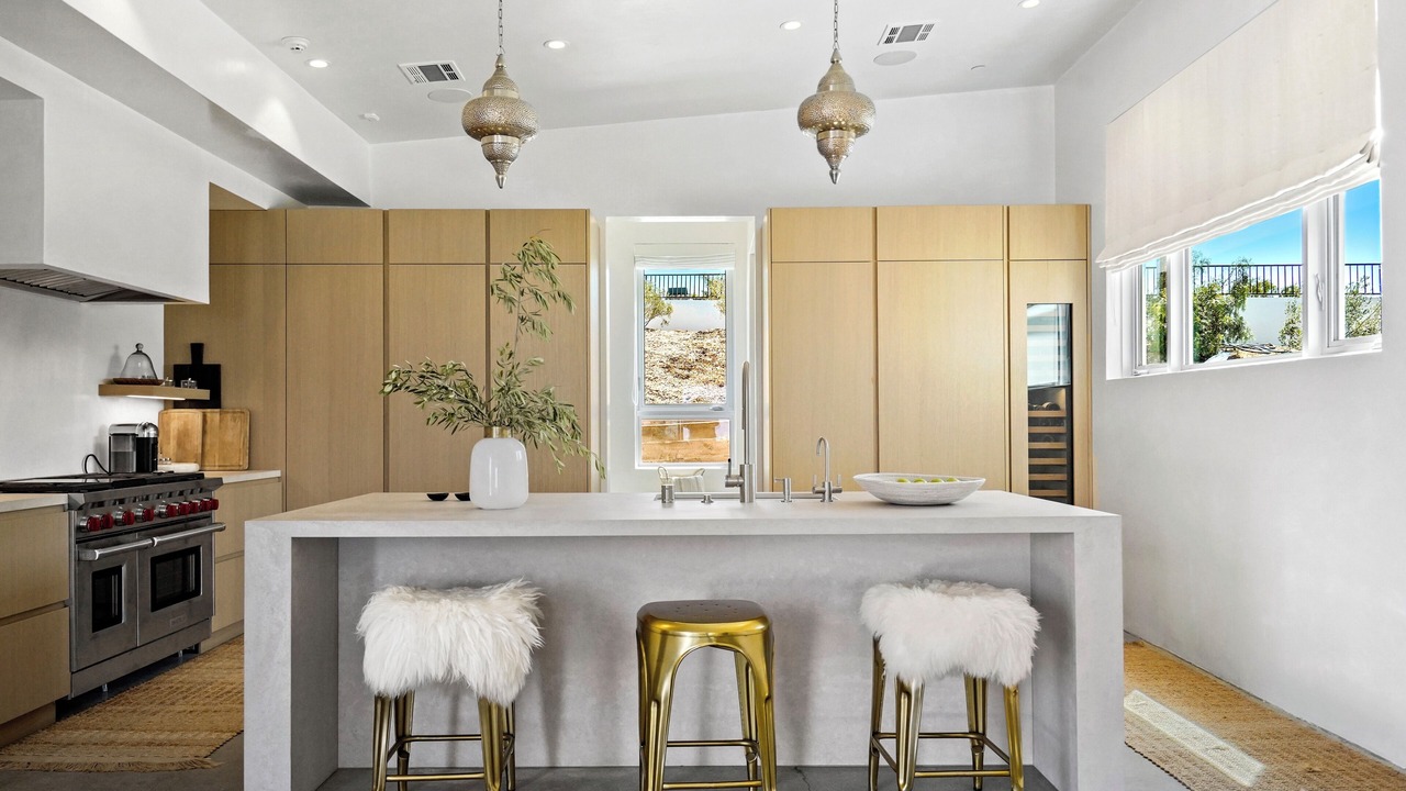 Photo of Kitchen in Western Malibu