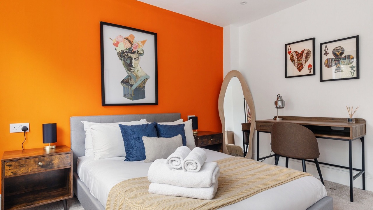 Photo of Bedroom in Mapesbury