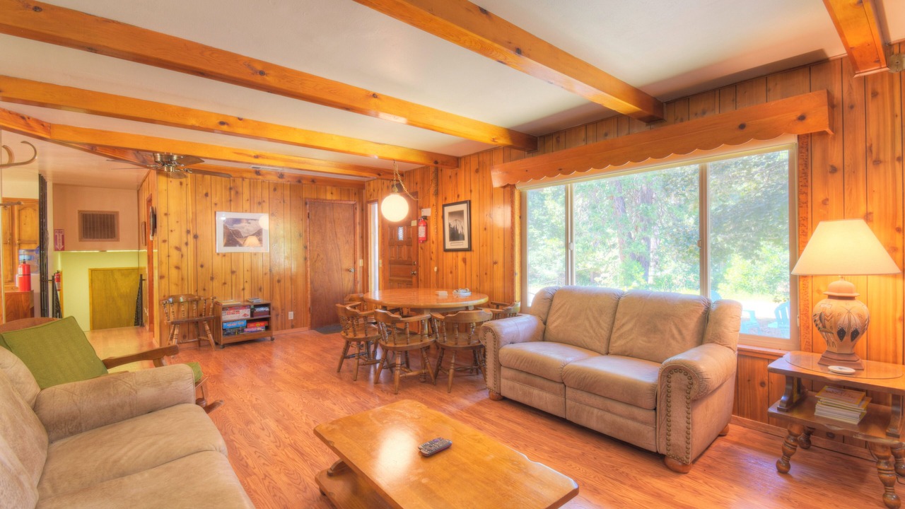 Photo of Livingroom in Harden Flat