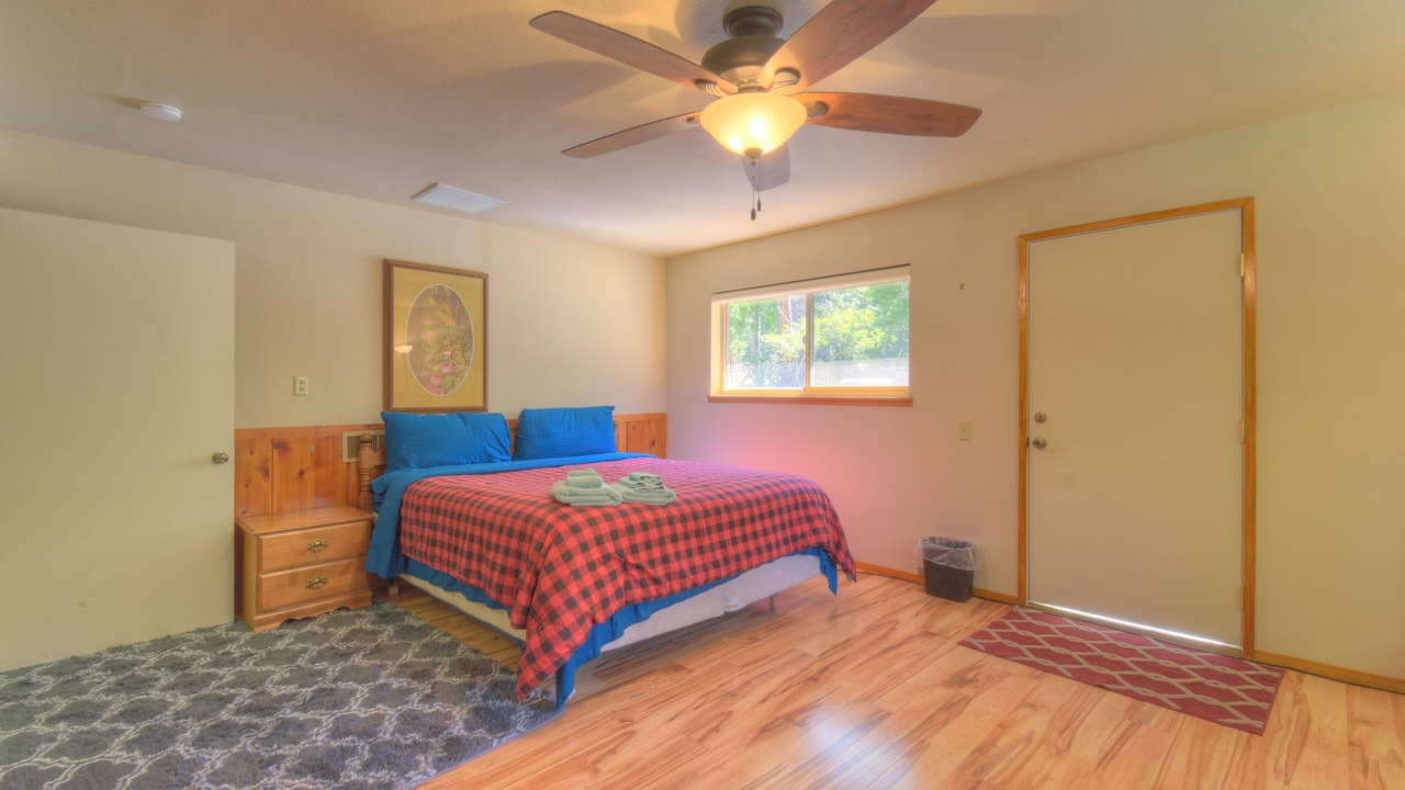 Photo of Bedroom in Harden Flat