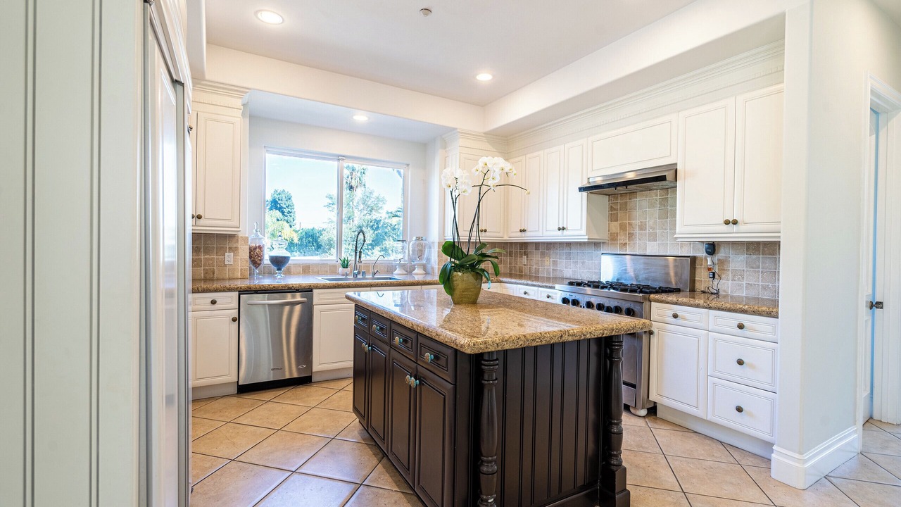 Photo of Kitchen in Studio City