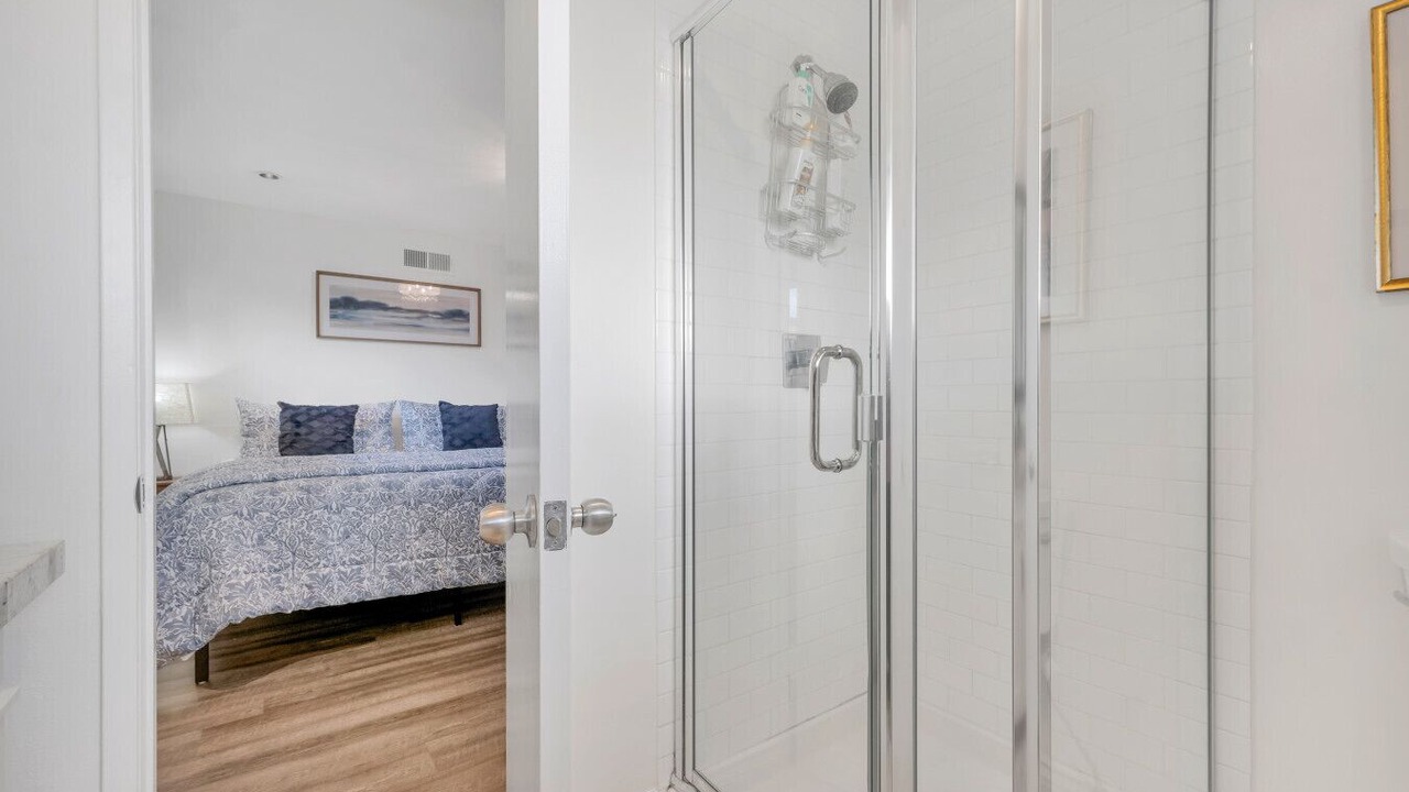 Photo of Bathroom in Thousand Oaks