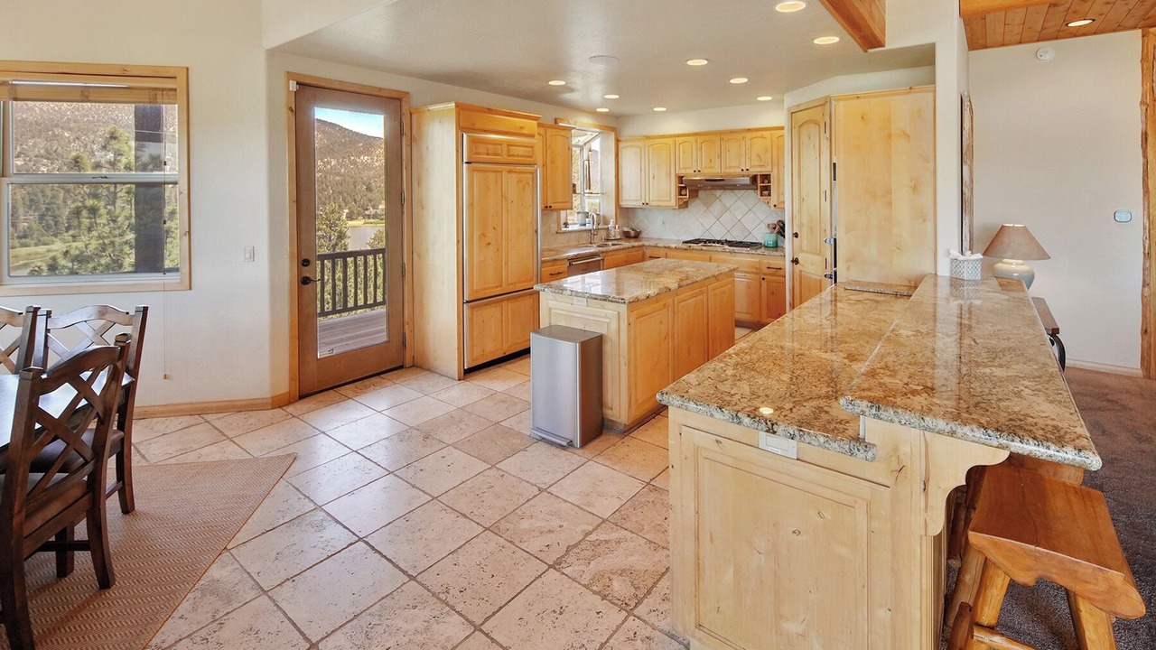 Photo of Kitchen in Castle Glen Estates