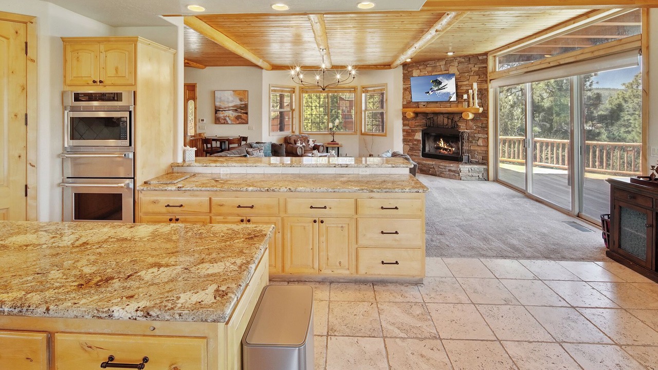 Photo of Kitchen in Castle Glen Estates