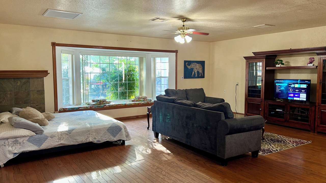 Photo of Bedroom in Palmdale
