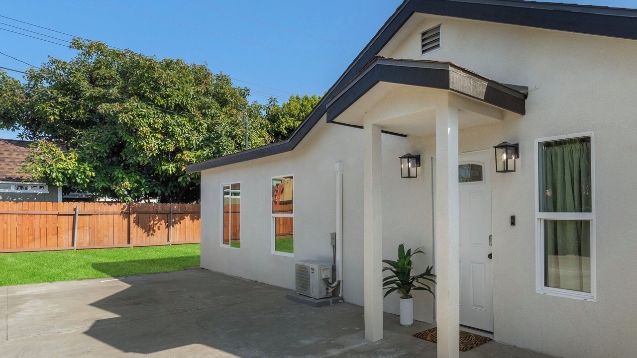 Photo of Outdoor in Downey
