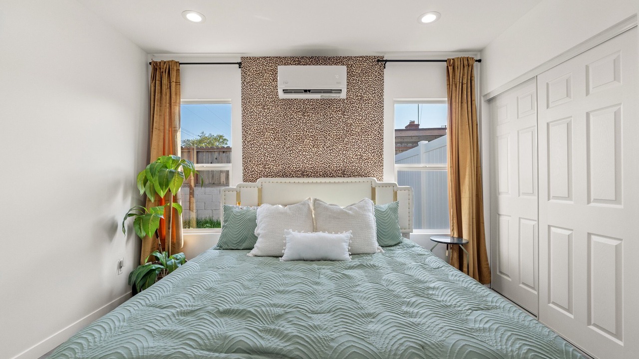Photo of Bedroom in Downey