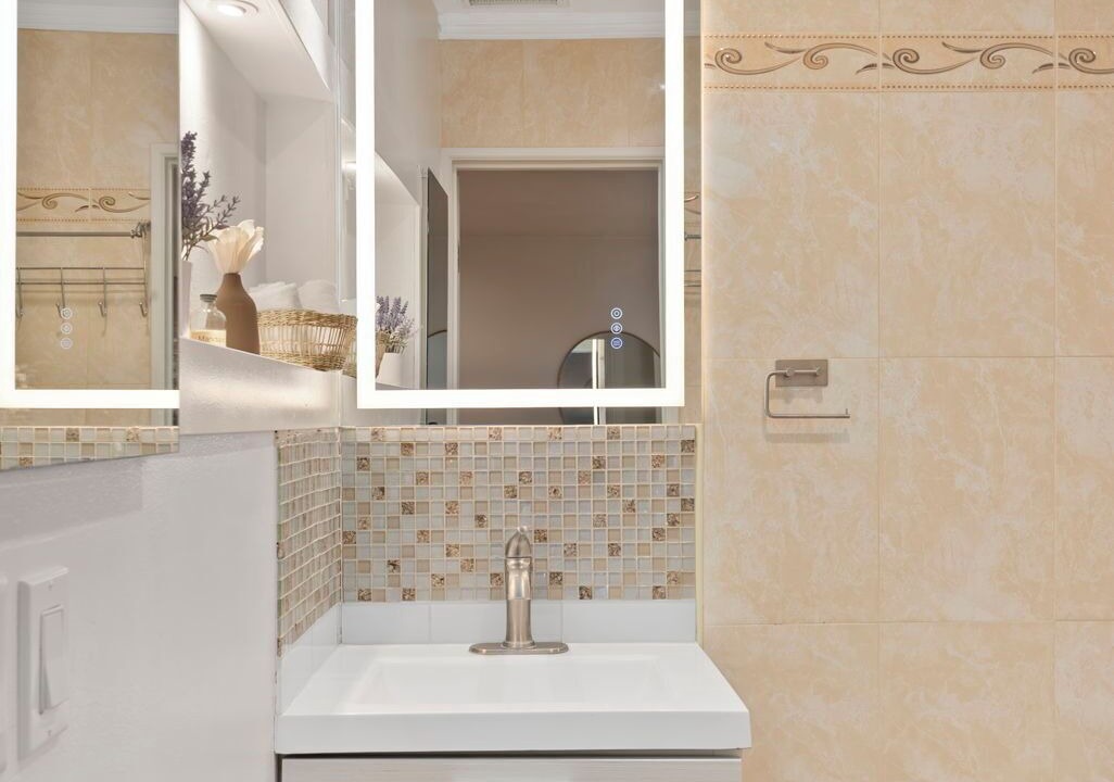 Photo of Bathroom in Midway City