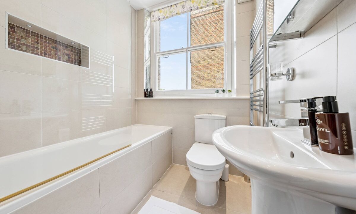 Photo of Bathroom in Frognal and Fitzjohns