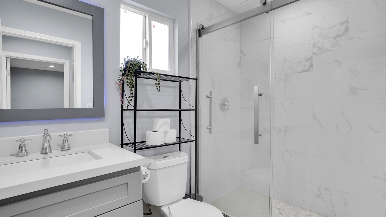 Photo of Bathroom in Southeast Anaheim