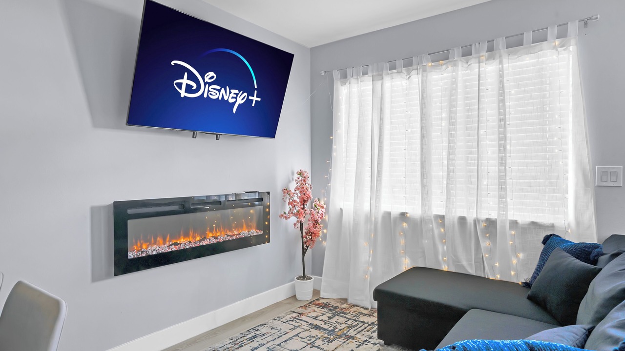 Photo of Livingroom in Southeast Anaheim