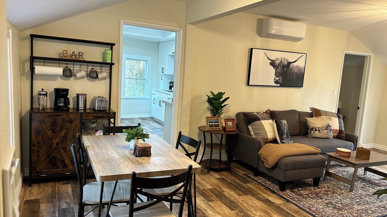 Photo of Livingroom in South Pasadena