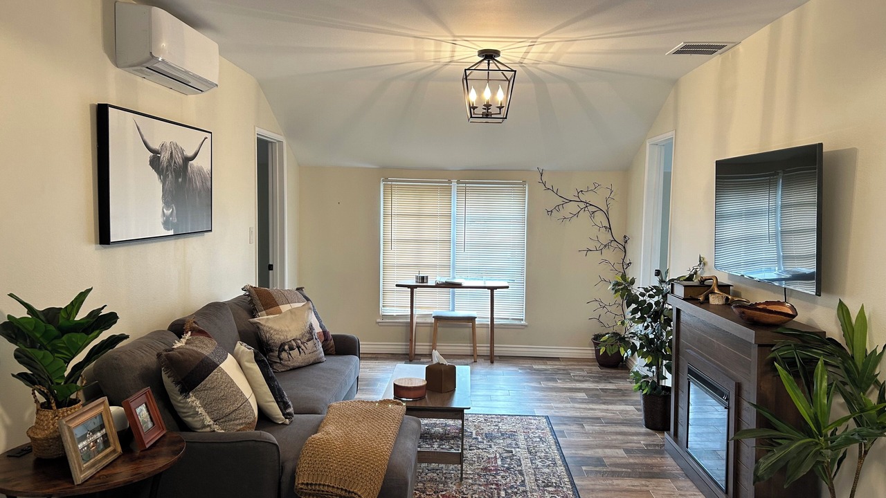 Photo of Livingroom in South Pasadena