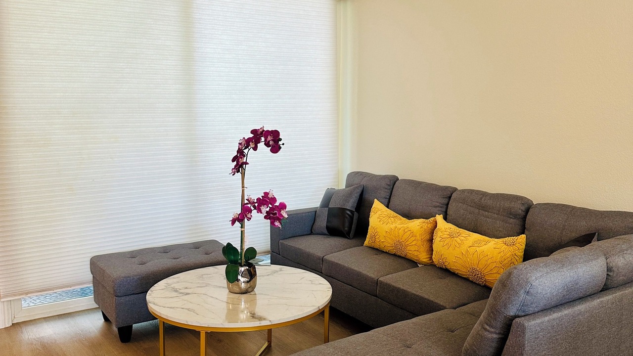 Photo of Livingroom in Fairview
