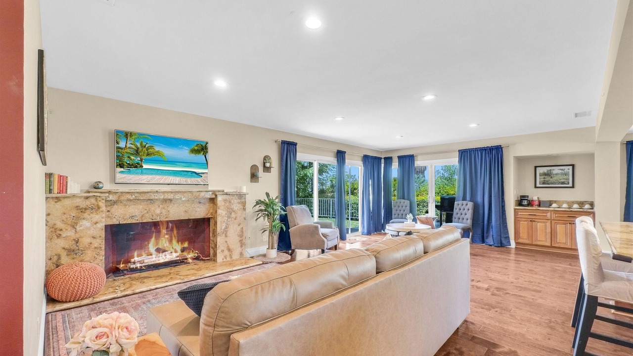 Photo of Livingroom in West Covina