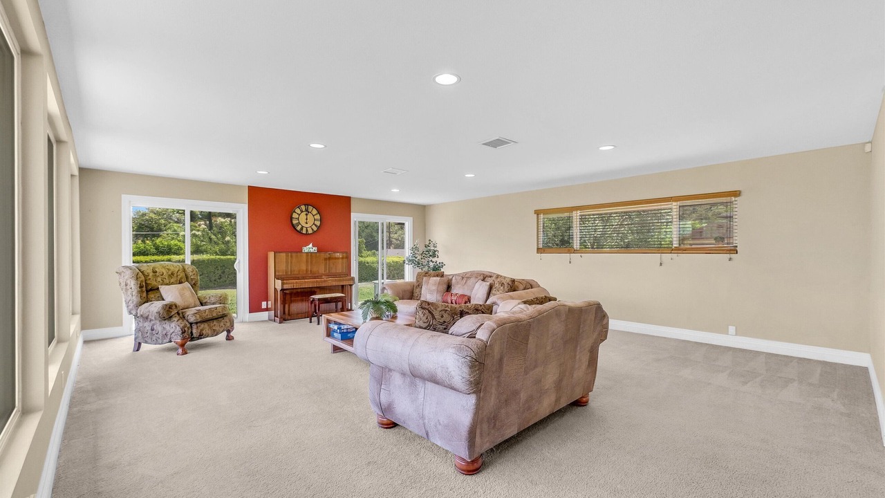 Photo of Livingroom in West Covina