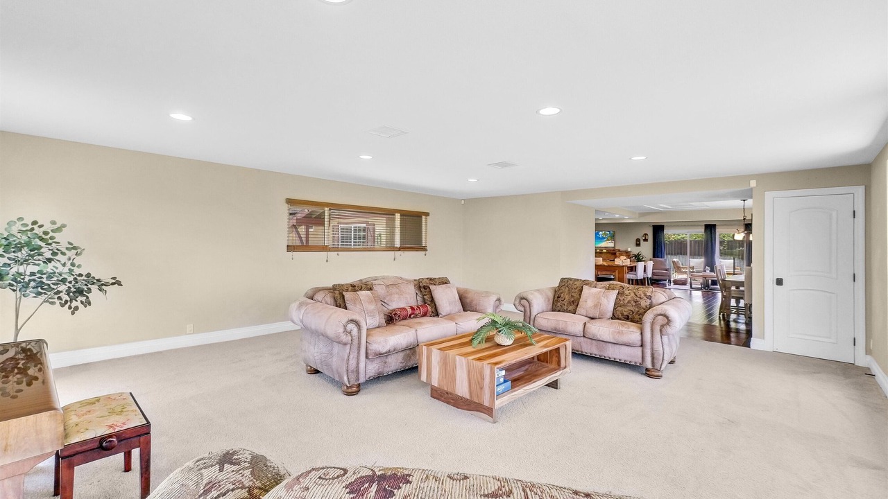 Photo of Livingroom in West Covina
